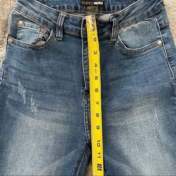 Fashion Nova Raw Hem High Waisted Skinny Jeans 9 - Picture 6 of 8